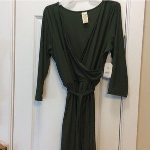 SUPER SOFT Olive green faux rap dress